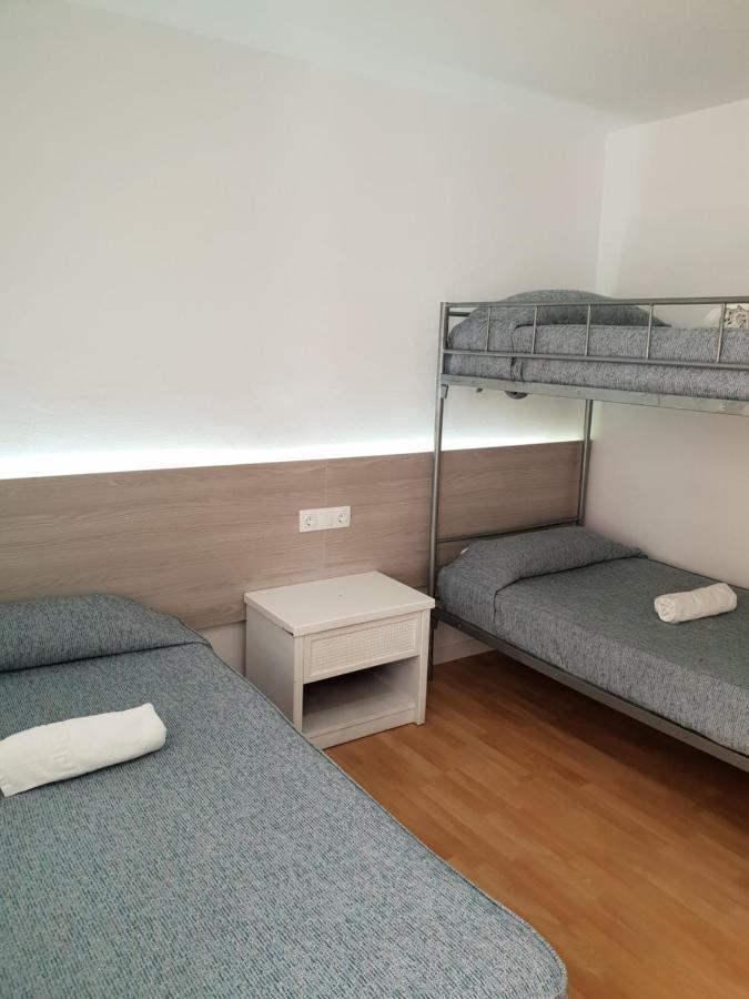 Hostal Montsant Salou Zewnętrze zdjęcie