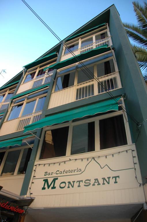Hostal Montsant Salou Zewnętrze zdjęcie