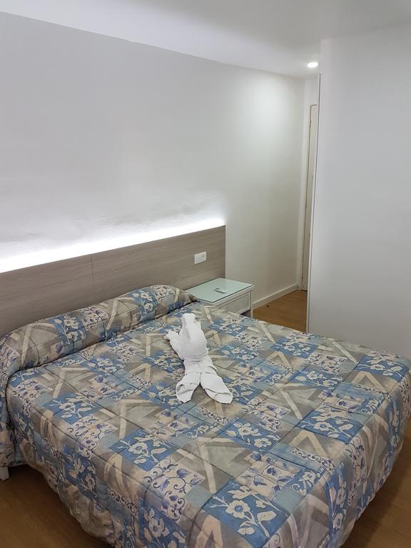 Hostal Montsant Salou Zewnętrze zdjęcie