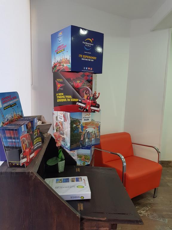 Hostal Montsant Salou Zewnętrze zdjęcie
