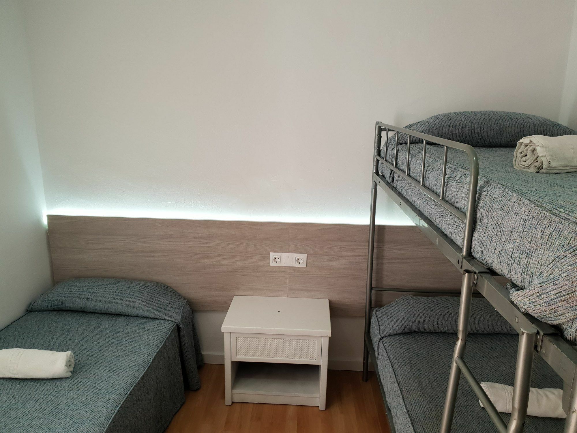 Hostal Montsant Salou Zewnętrze zdjęcie